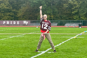  Teacher preparing for start of tug of war